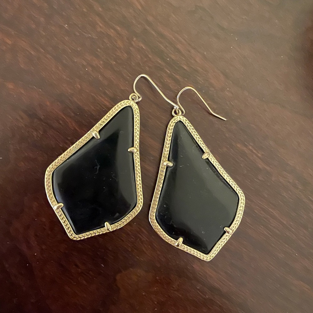 Black Kendra Scott Earrings